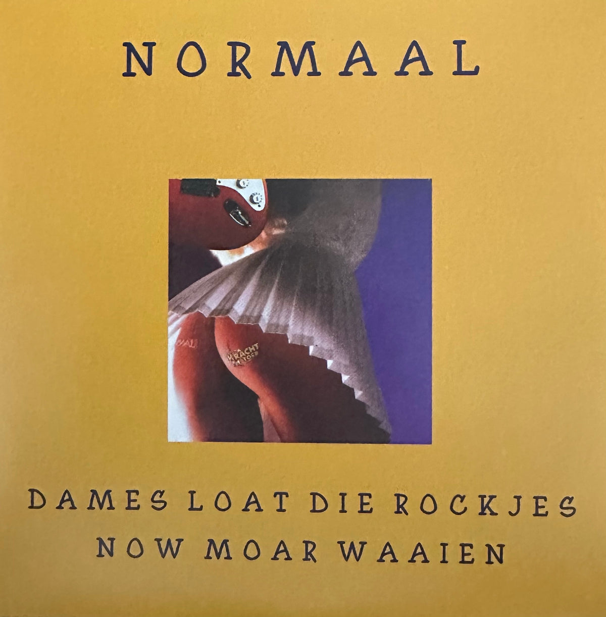 Normaal - Dames loat die rockjes now moar waaien